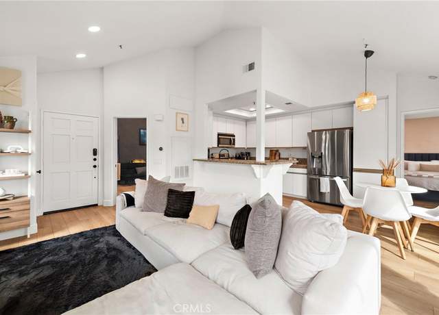 Property at 112 Cinnamon Teal, Aliso Viejo, CA 92656, 2 beds, 2 baths
