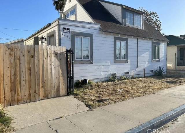 Property at 2404 E California, Bakersfield, CA 93307, 3 beds, 2 baths