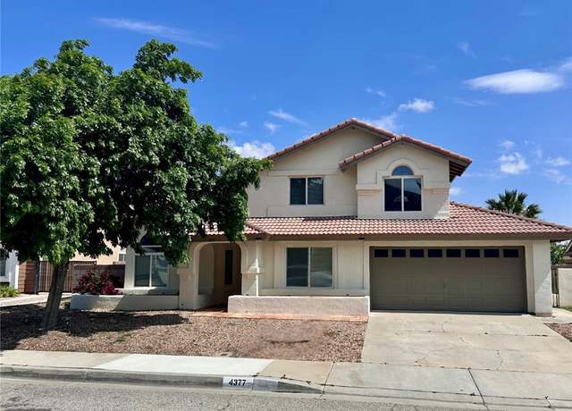 Property at 4377 Sungate Dr, Palmdale, CA 93551, 4 beds, 2.5 baths