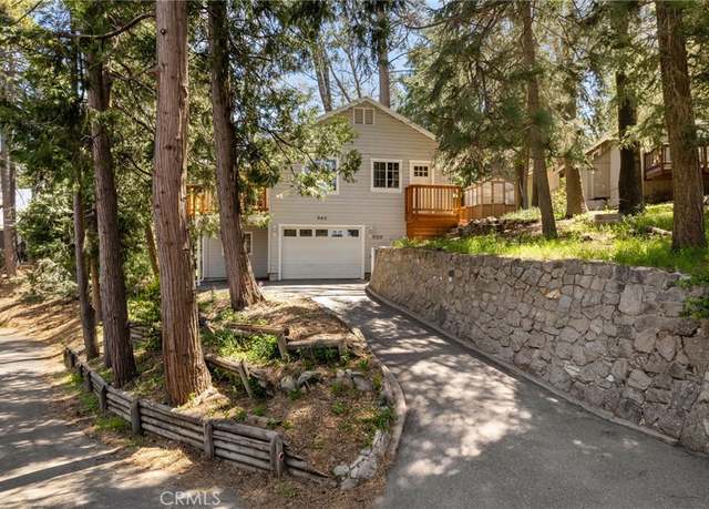 Property at 963 Chateau Dr, Crestline, CA 92325, 3 beds, 2 baths