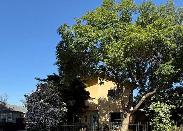 Property at 142 N Brighton St, Burbank, CA 91506, 6 beds, 5.5 baths