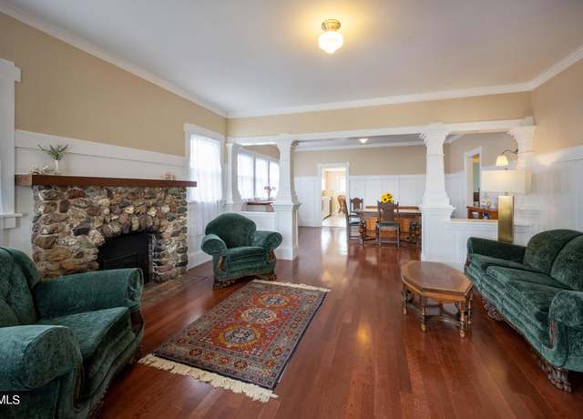 Property at 226 W Pine St, Fort Bragg, CA 95437, 3 beds, 2 baths