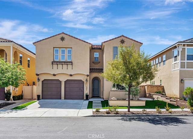 Property at 27636 Skylark Ln, Saugus, CA 91350, 5 beds, 4.5 baths