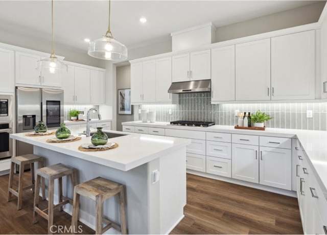 Property at 24526 Via El Balneario, Valencia, CA 91354, 2 beds, 2.5 baths