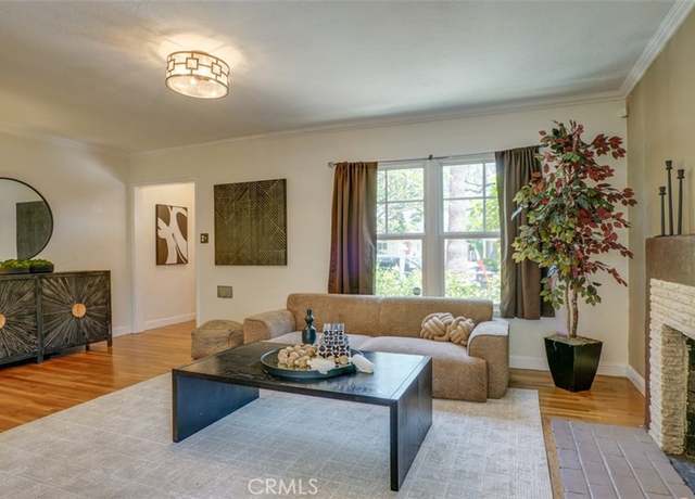 Property at 525 N Mariposa St, Burbank, CA 91506, 2 beds, 1 bath