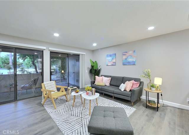 Property at 453 E Via Escuela #513, Palm Springs, CA 92262, 1 bed, 1 bath