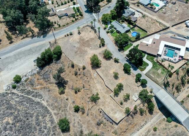 Property at 21894 Vivienda Ave, Grand Terrace, CA 92313