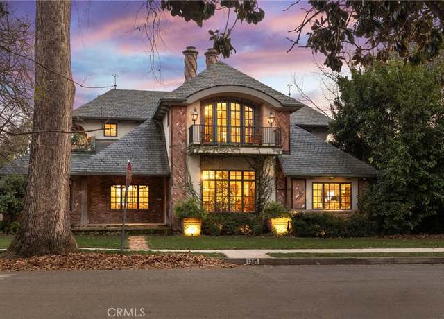 Property at 1095 Woodland Ave, Chico, CA 95928, 4 beds, 2.5 baths
