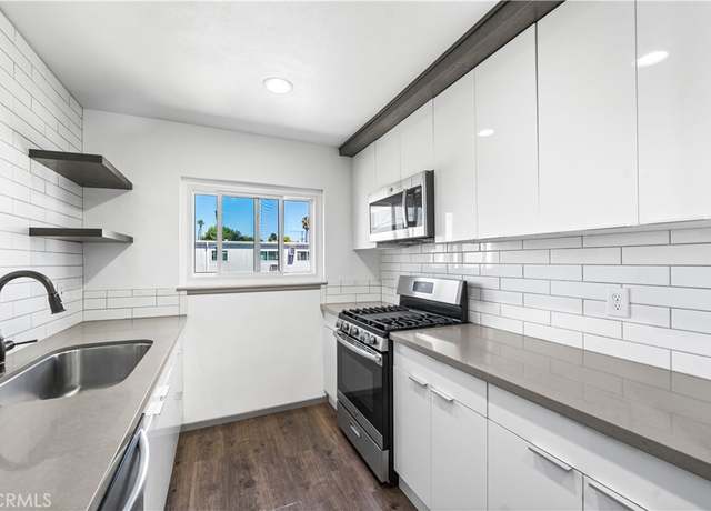 Property at 7135 Coldwater Canyon Ave #16, North Hollywood, CA 91605, 2 beds, 1 bath