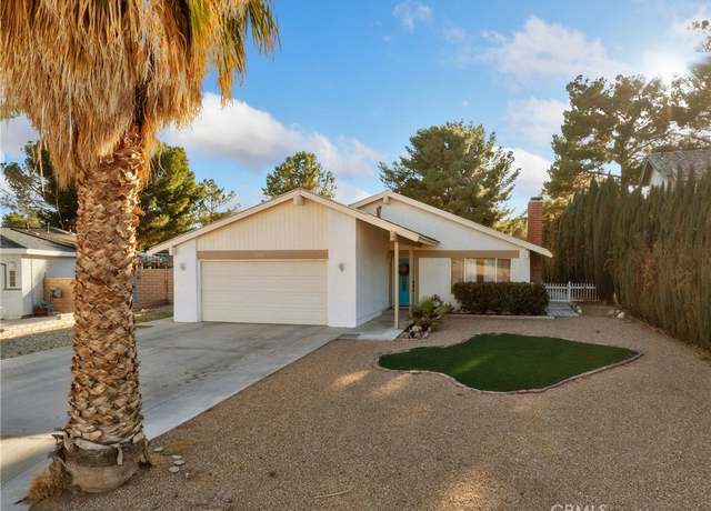 Property at 27767 Hummingbird Ln, Helendale, CA 92342, 3 beds, 2 baths