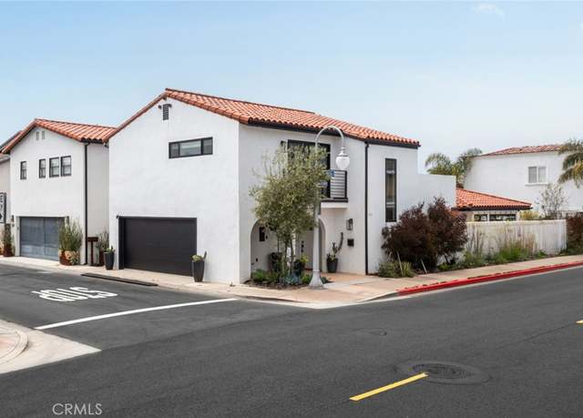 Property at 317 Via Lido Nord, Newport Beach, CA 92663, 4 beds, 2 baths