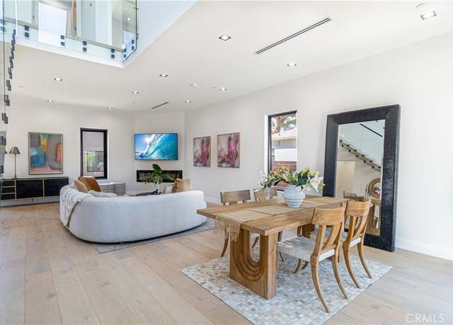 Property at 10943 Pickford Way, Culver City, CA 90230, 5 beds, 4.5 baths
