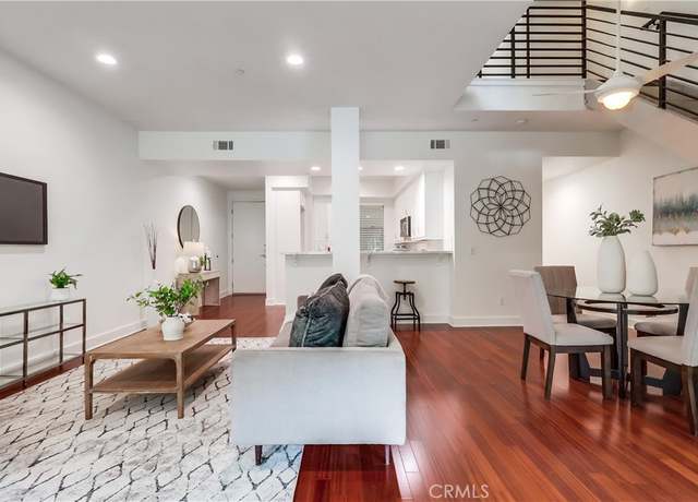 Property at 395 East 4th St #13, Long Beach, CA 90802, 2 beds, 1.5 baths