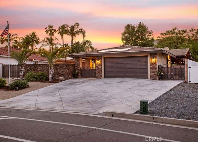 Property at 23540 Canyon Lake Dr N, Canyon Lake, CA 92587, 3 beds, 2 baths