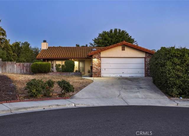 Property at 825 Crenshaw Ct, Paso Robles, CA 93446, 3 beds, 2 baths