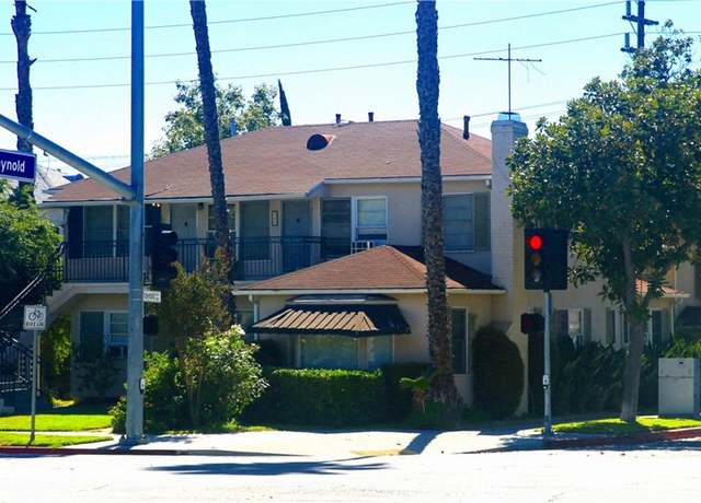 Property at 988 W Glenoaks Blvd, Glendale, CA 91202, 7 beds, 5 baths