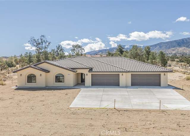 Property at 1483 Smoke Tree Rd, Pinon Hills, CA 92372, 4 beds, 2.5 baths
