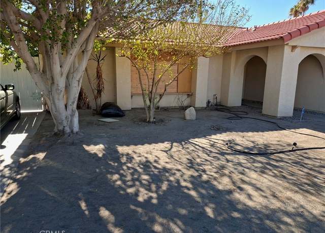 Property at 67525 Medano Rd, Cathedral City, CA 92234, 3 beds, 2 baths