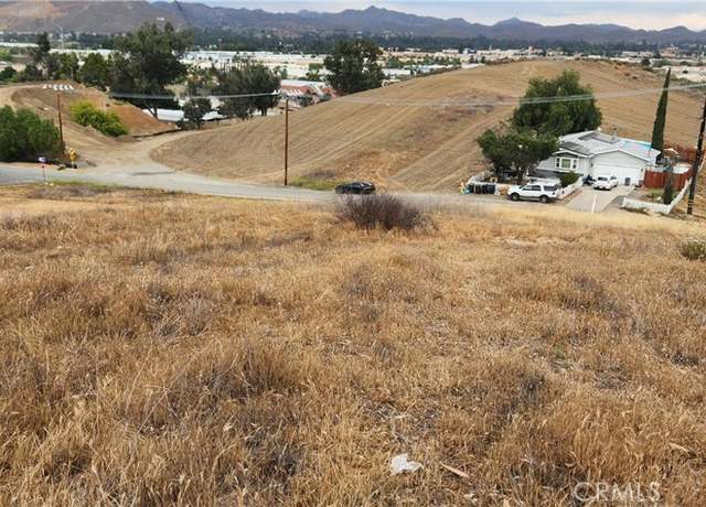 Property at 18129 Strickland Ave, Lake Elsinore, CA 92530