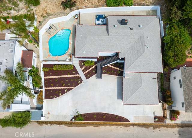 Property at 3900 Benedict Canyon Dr, Sherman Oaks, CA 91423, 3 beds, 4 baths