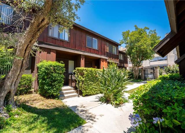 Property at 20110 Cohasset St #22, Winnetka, CA 91306, 3 beds, 2.5 baths