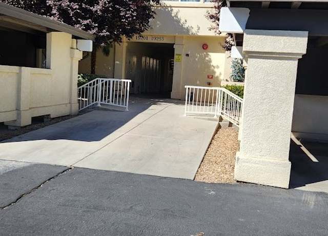 Property at 19229 Palo Verde Dr, Apple Valley, CA 92308, 2 beds, 2 baths
