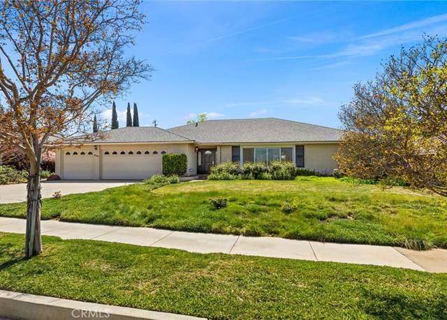 Property at 620 E Sunset Dr N, Redlands, CA 92373, 3 beds, 2.5 baths