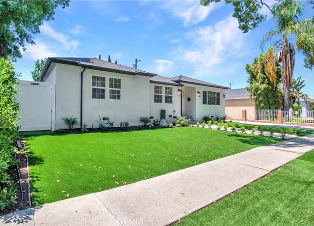 Property at 18406 Jovan St, Tarzana, CA 91335, 5 beds, 4 baths