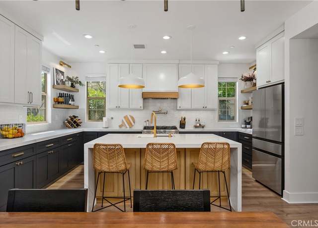 Property at 40 Lomada St, Rancho Mission Viejo, CA 92694, 3 beds, 2.5 baths