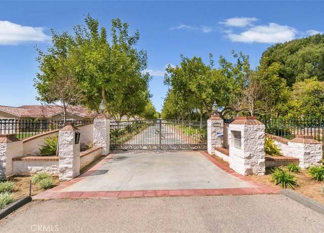 Property at 15980 Summit Crest Dr, Riverside, CA 92506, 3 beds, 4.5 baths