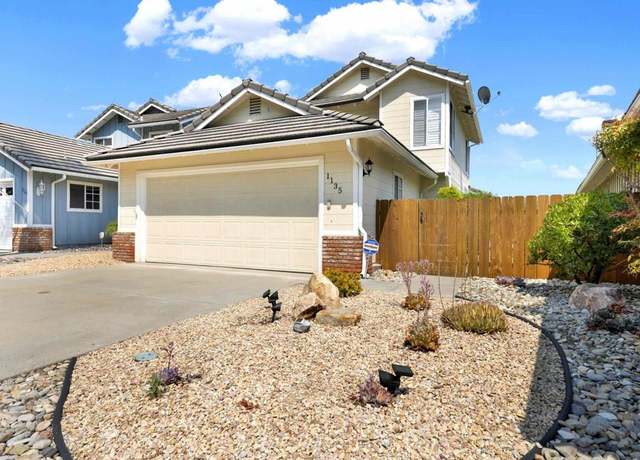 Property at 1135 Bitterbush Ln, El Cajon, CA 92019, 3 beds, 2.5 baths