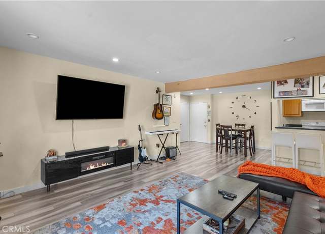 Property at 5460 White Oak Ave Unit C204, Encino, CA 91316, 2 beds, 2 baths