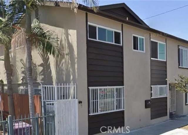 Property at 2122 E 10th St, Long Beach, CA 90804, 11 beds, 6 baths