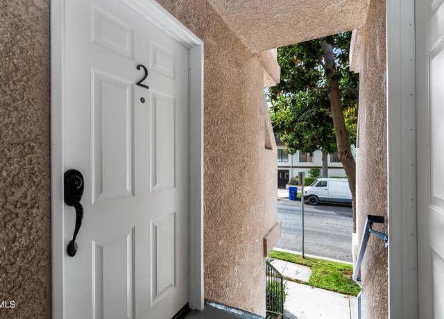 Property at 4500 Murietta Ave #2, Sherman Oaks, CA 91423, 1 bed, 1 bath
