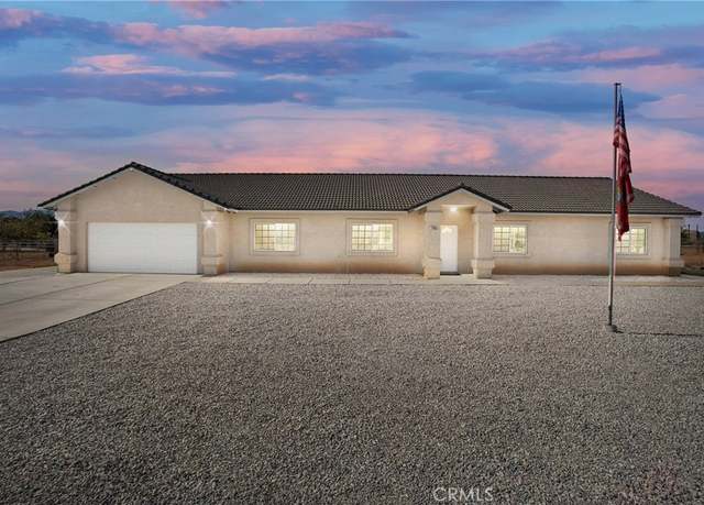 Property at 21683 Ramona Rd, Apple Valley, CA 92307, 3 beds, 2.5 baths