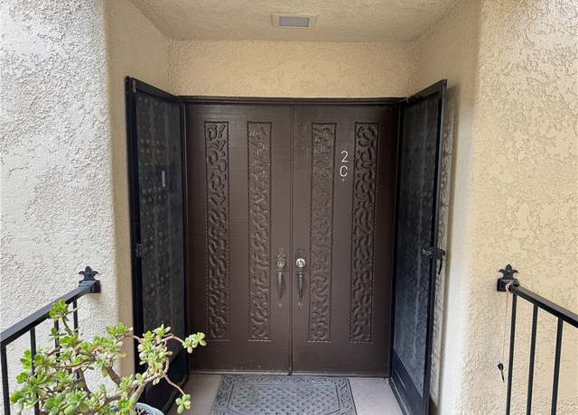 Property at 2381 Via Mariposa W Unit 2C, Laguna Woods, CA 92637, 2 beds, 2 baths