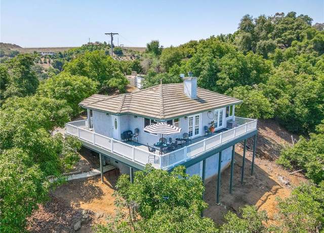 Property at 2125 Puerto Del Mundo, Fallbrook, CA 92028, 1 bed, 1 bath