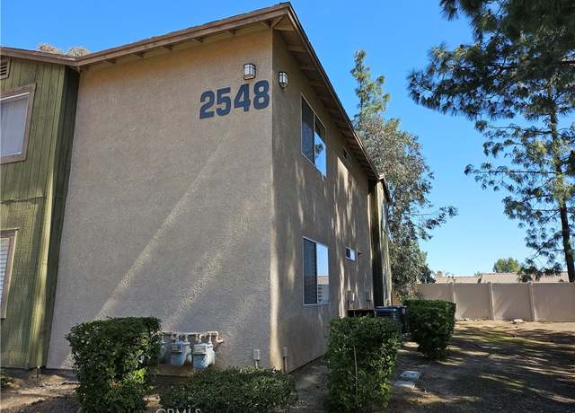 Property at 2548 Avenida Del #104, Corona, CA 92882, 2 beds, 2 baths