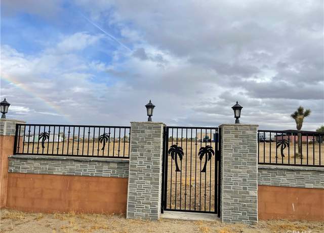 Property at 11587 Oasis Rd, Pinon Hills, CA 92372