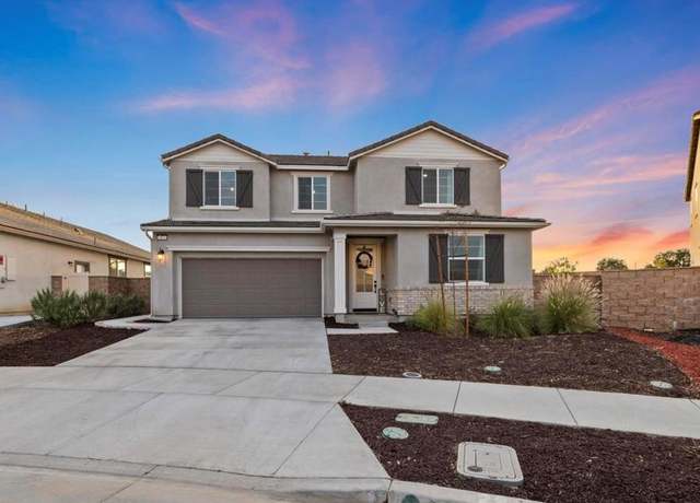 Property at 2823 Moonshimmer St, Hemet, CA 92543, 5 beds, 3 baths