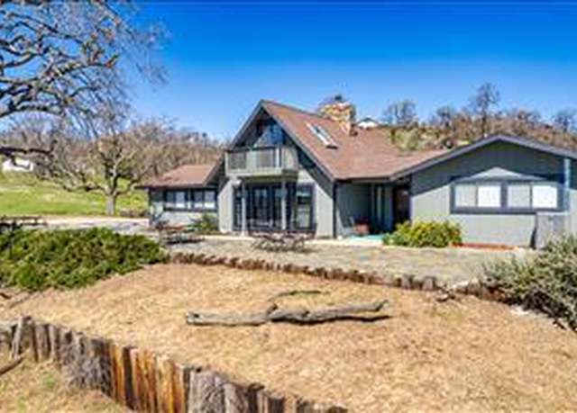 Property at 29560 Horsethief Dr, Tehachapi, CA 93561, 3 beds, 2 baths
