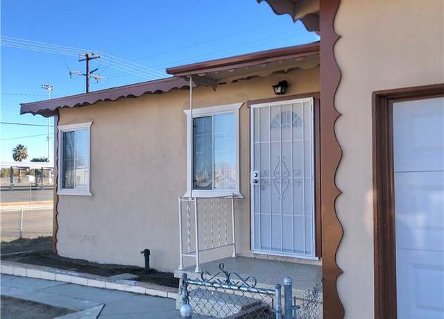 Property at 1866 E Avenue Q12, Palmdale, CA 93550, 3 beds, 1 bath