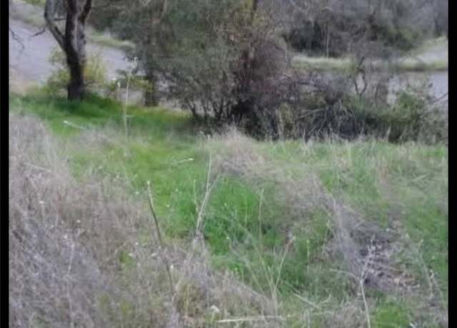 Property at 11860 Lakeview Dr, Clearlake Oaks, CA 95423