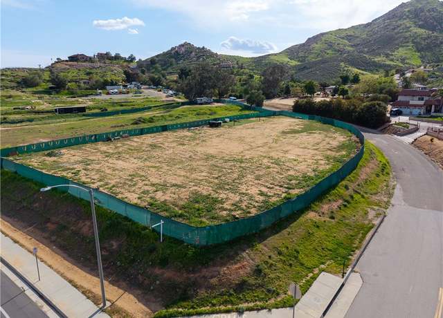 Property at 264 Tiffany Ln, Moreno Valley, CA 92557