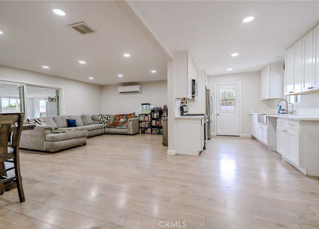 Property at 1924 Hunter Rd, Colton, CA 92324, 3 beds, 2 baths