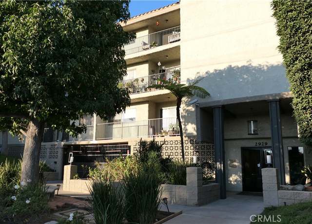 Photo of 2929 Waverly Dr #304, Los Angeles, CA 90039