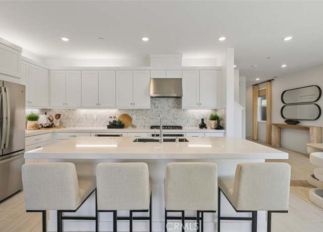 Property at 460 Checkerbloom Ln, Santa Paula, CA 93060, 5 beds, 4 baths