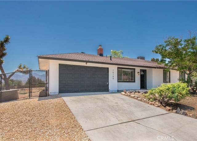 Property at 16104 Stagecoach Ave, Palmdale, CA 93591, 3 beds, 2 baths