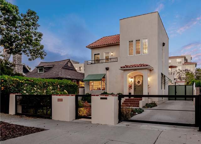 Property at 4022 Willowcrest Ave, Studio City, CA 91604, 4 beds, 4 baths