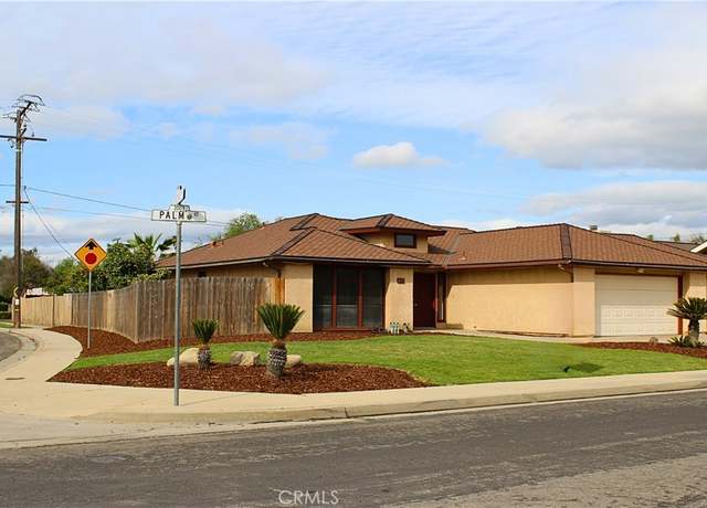 Property at 216 Palm Ct, Hanford, CA 93230, 3 beds, 2.5 baths